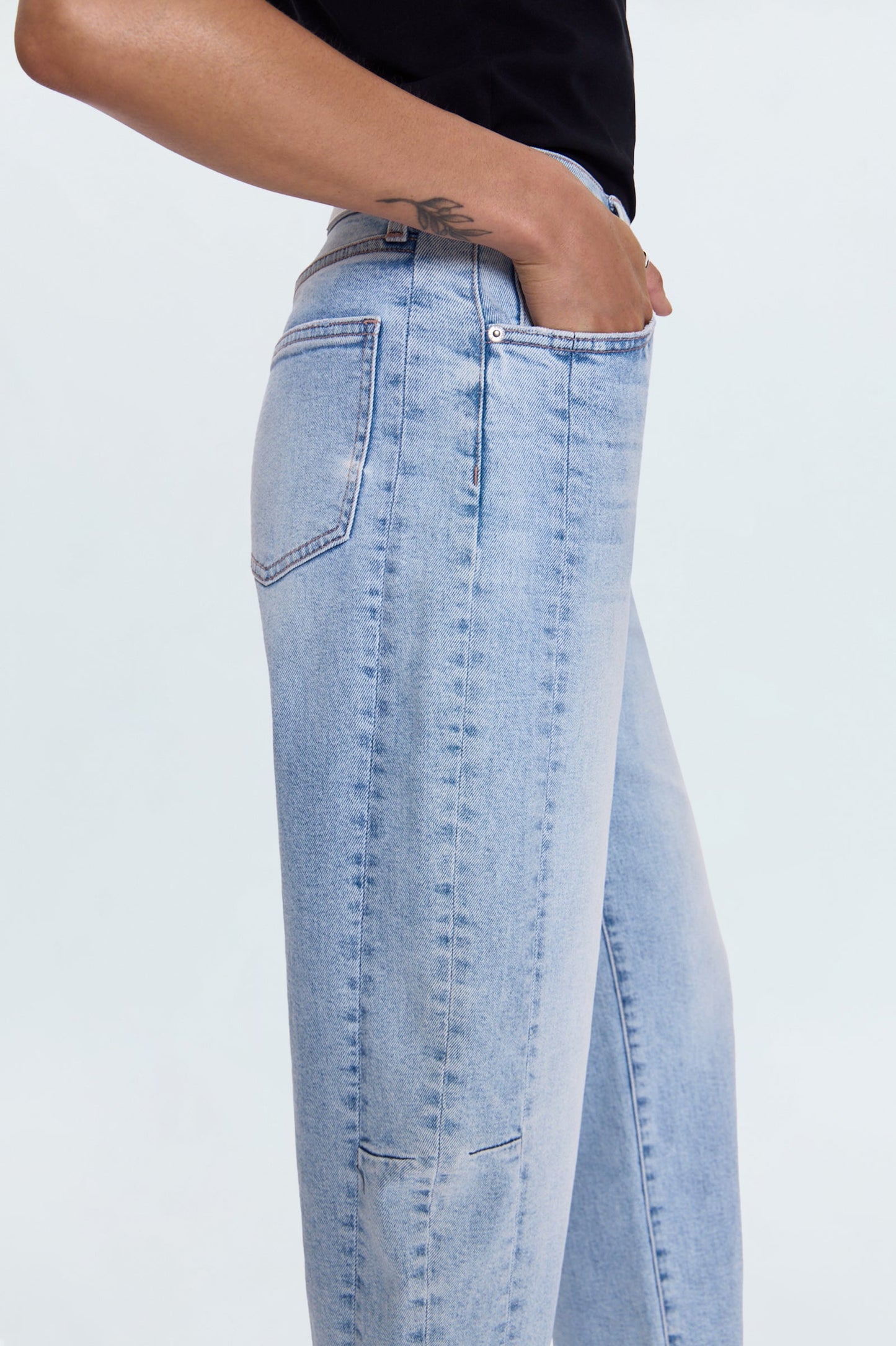 Eli High Rise Barrel Jean - Sun-kissed
